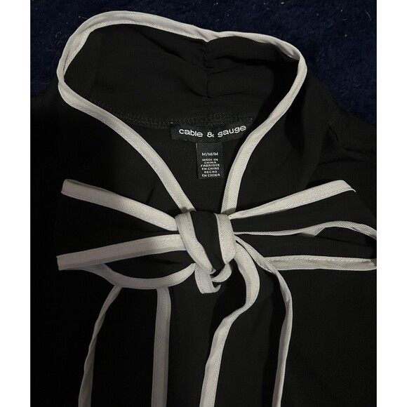 Cable & Gauge Women’s Top Sz M. - Picture 2 of 4
